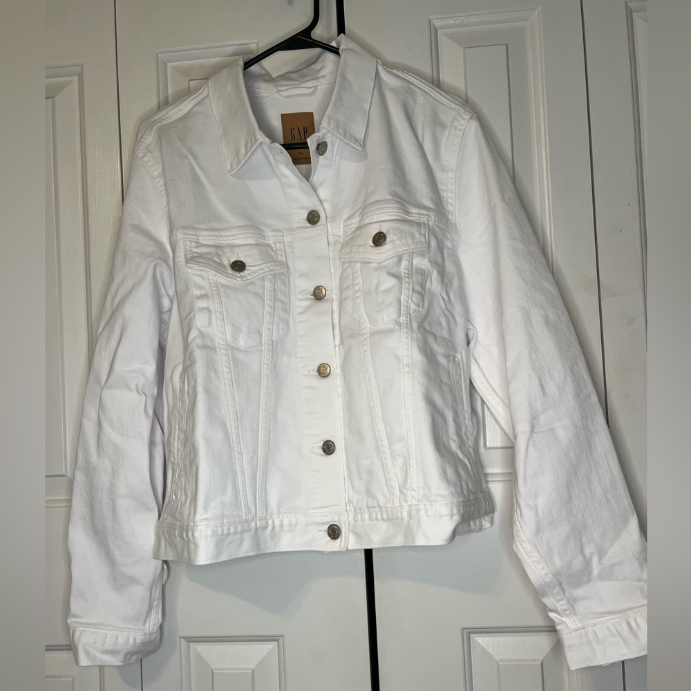 Women’s Gap Icon Denim Jacket